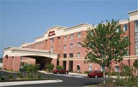 Hampton Inn & Suites Richmond Glenside Main image 1